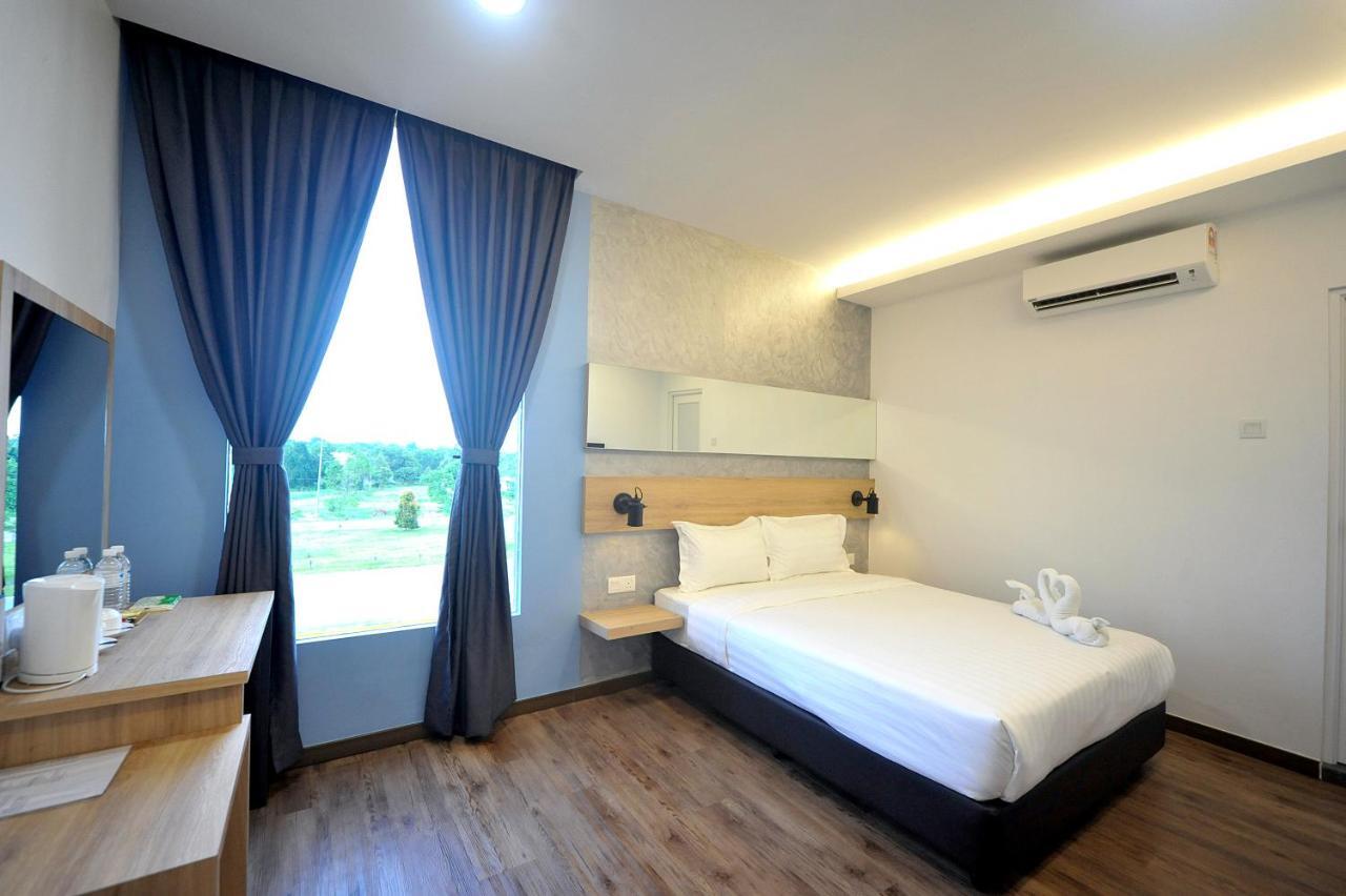 Mye Hotel Muar Εξωτερικό φωτογραφία